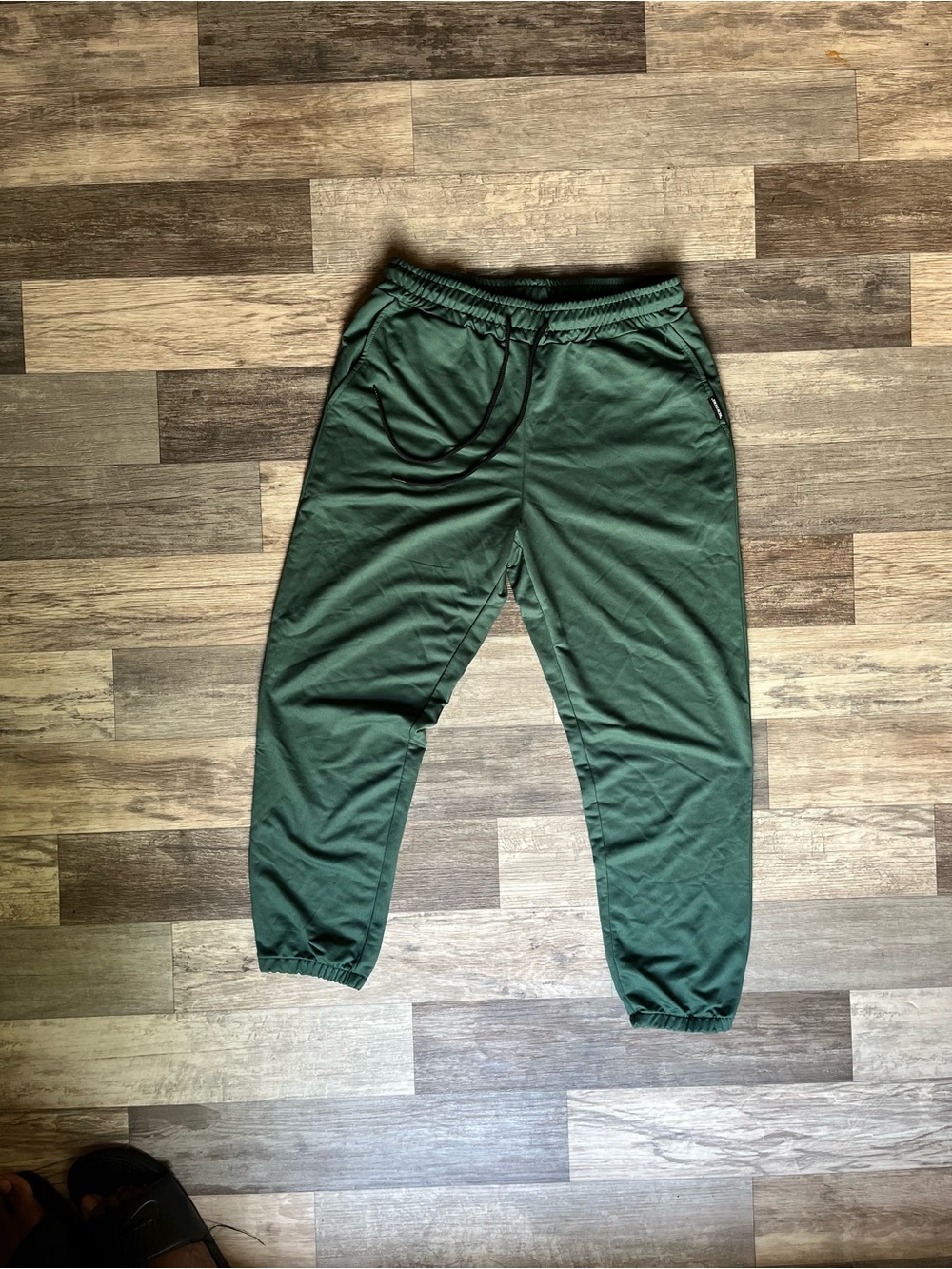 Tuff dark green joggers